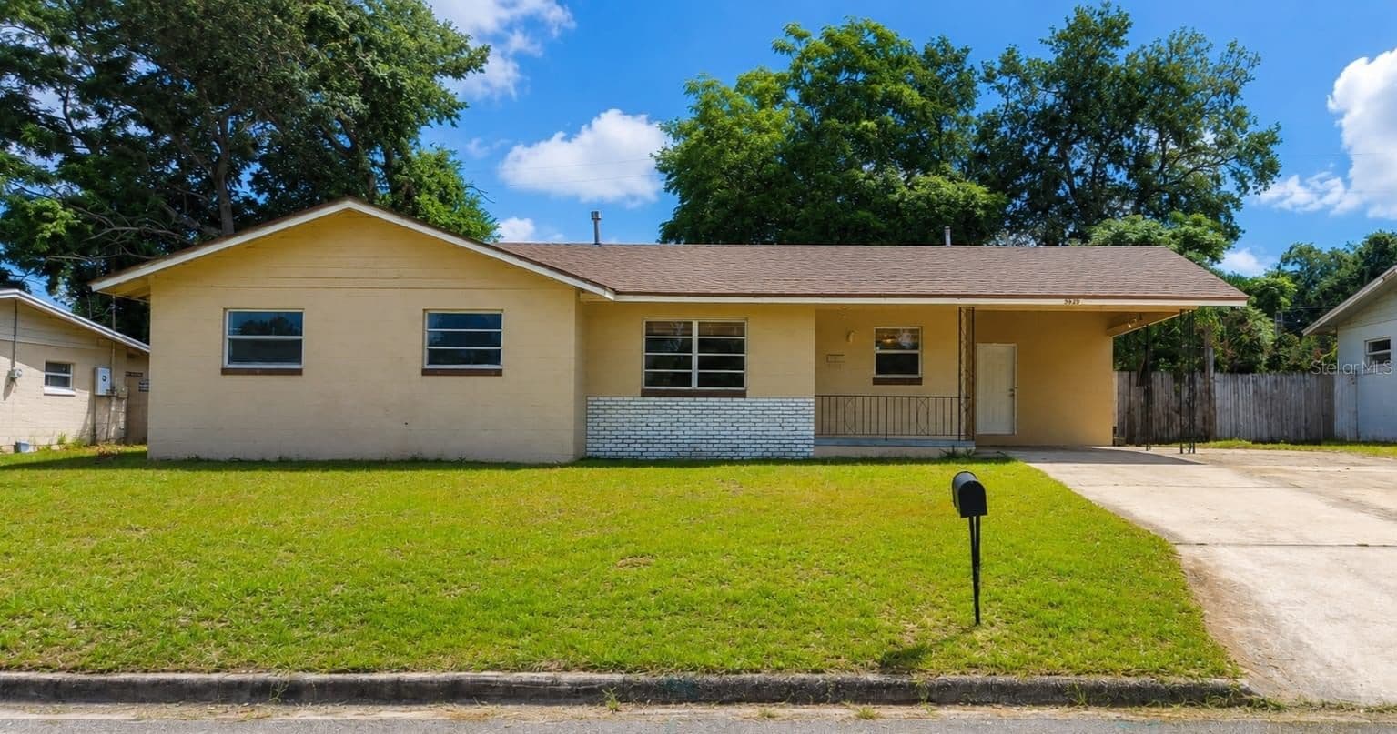5820 HARRINGTON, Orlando, FL 32808