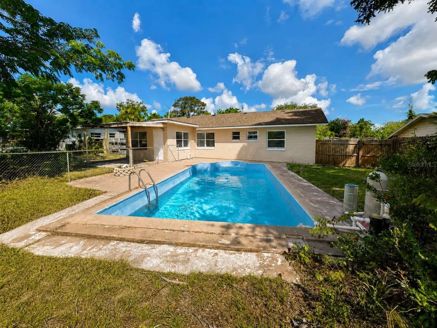 5820 HARRINGTON, Orlando, FL 32808 2