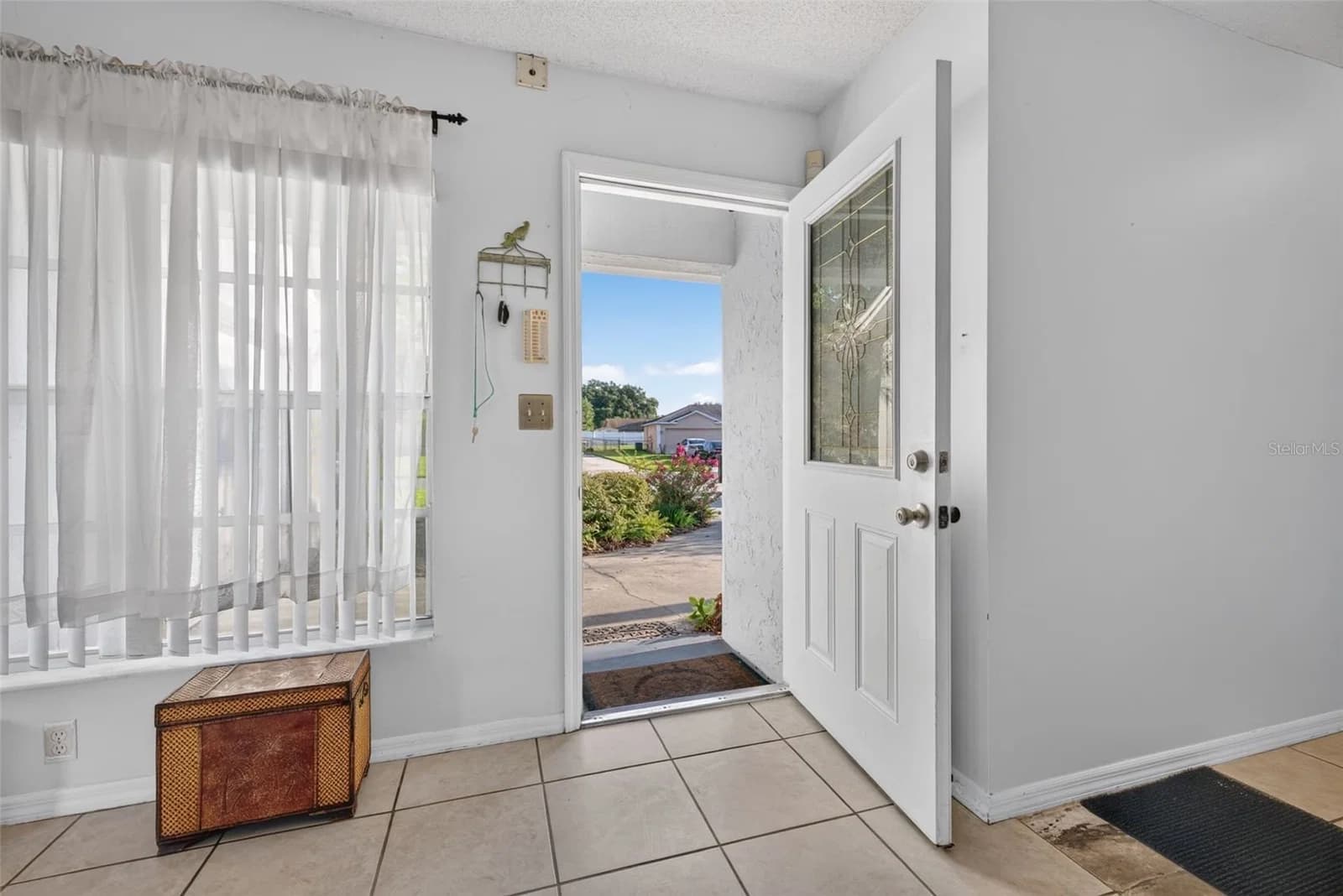 708 WEDGE LANE 4