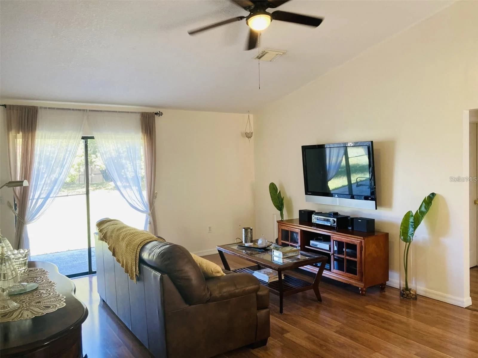 2704 KENDALL 4