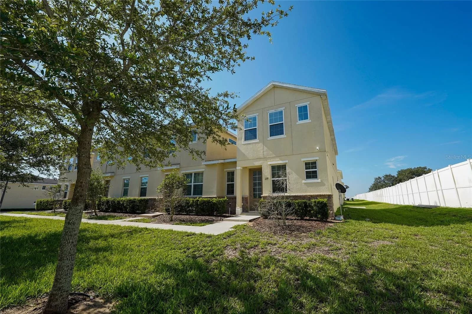 129 HOLLY VILLAGE 5