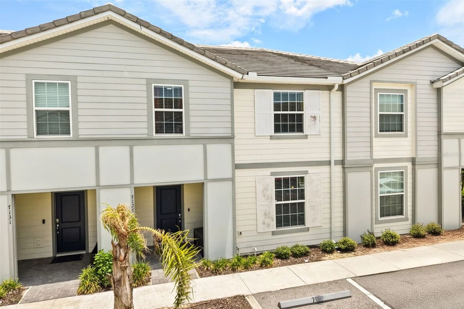 7127 OAKMOSS 2