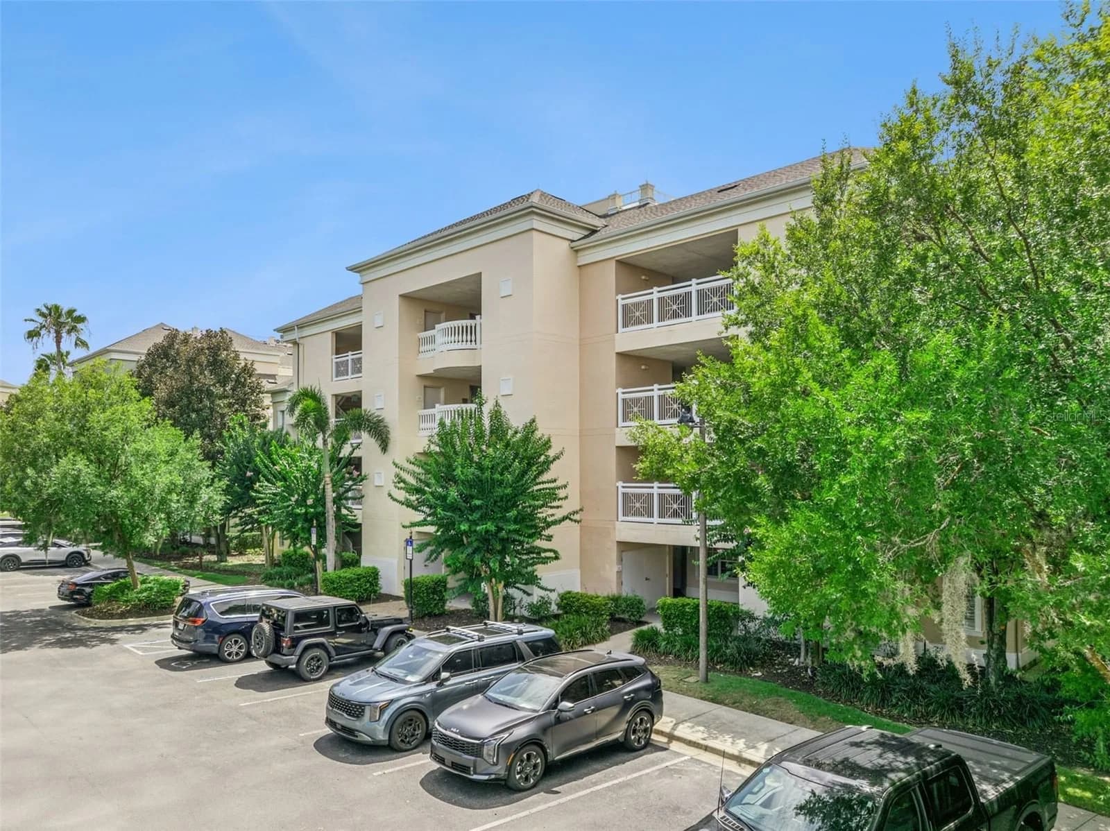 1356 CENTRE COURT RIDGE 5