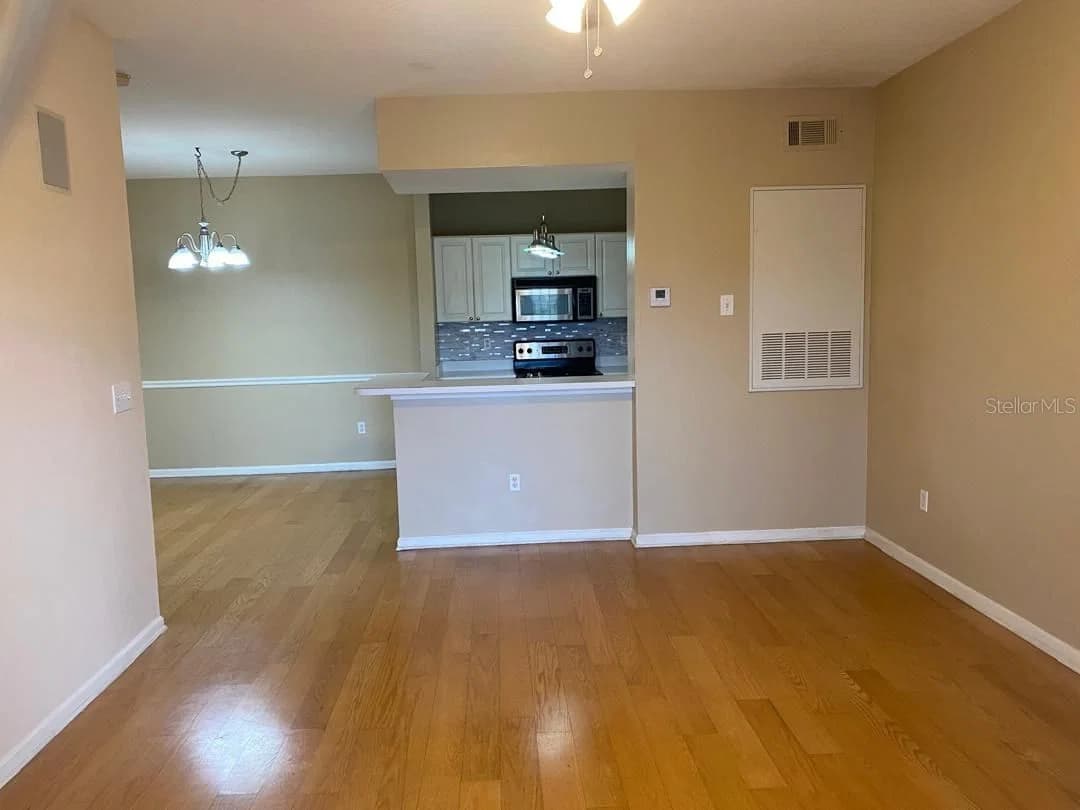 14341 FREDRICKSBURG DR 4