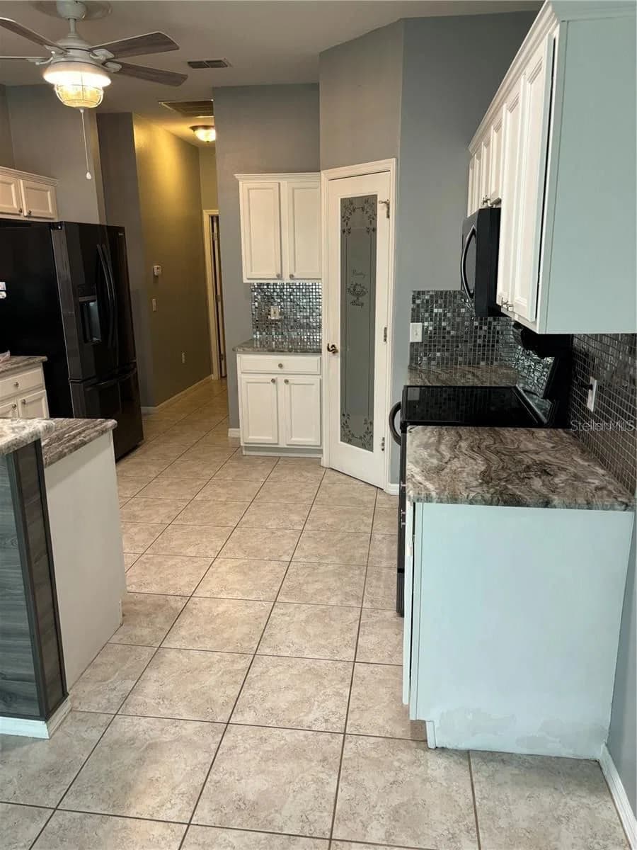 284 LAKE CASSIDY 5
