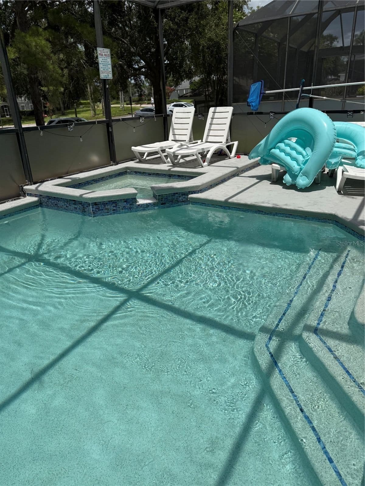 8105 SUN PALM 4