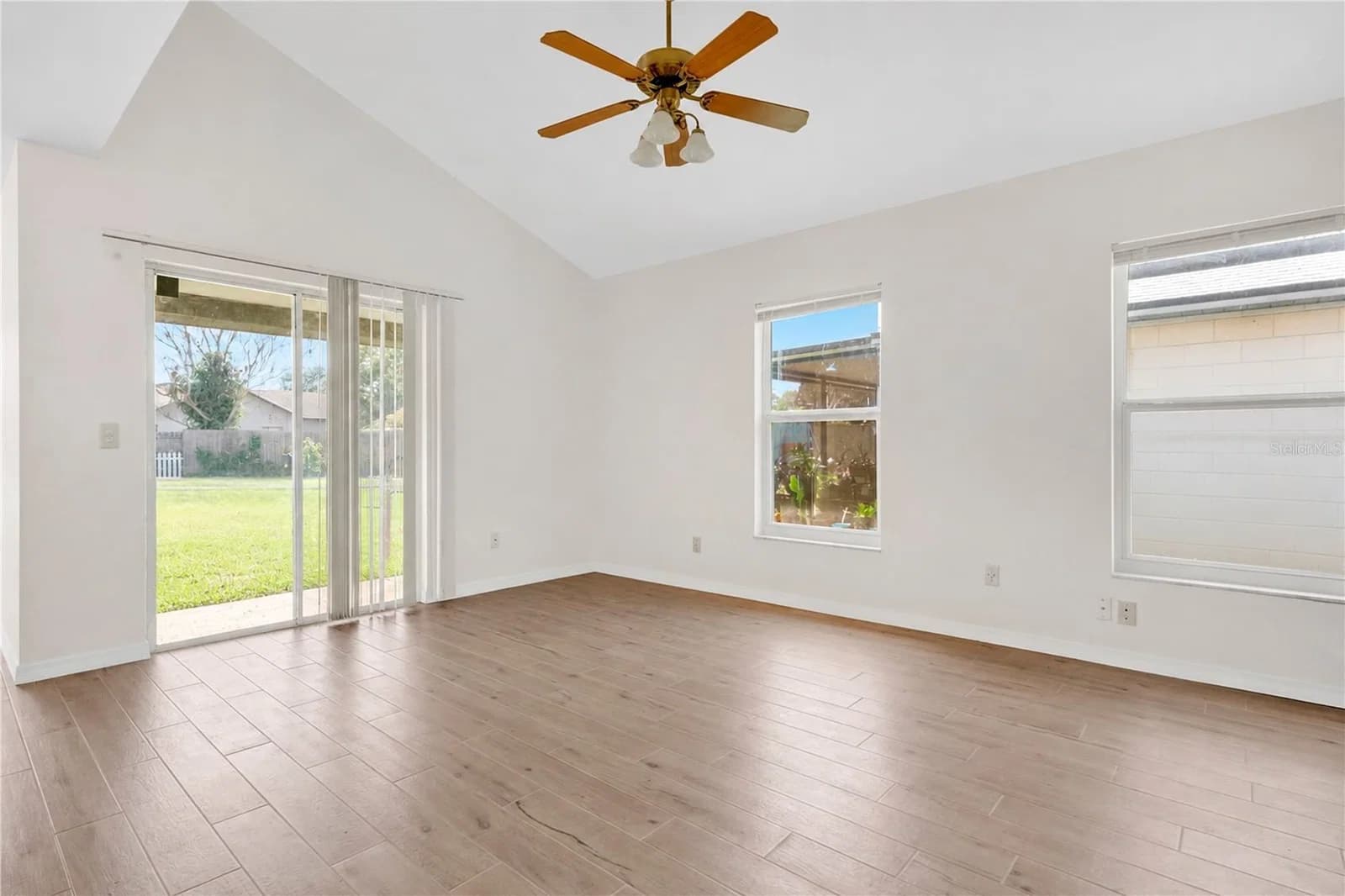 11842 ATLIN 5