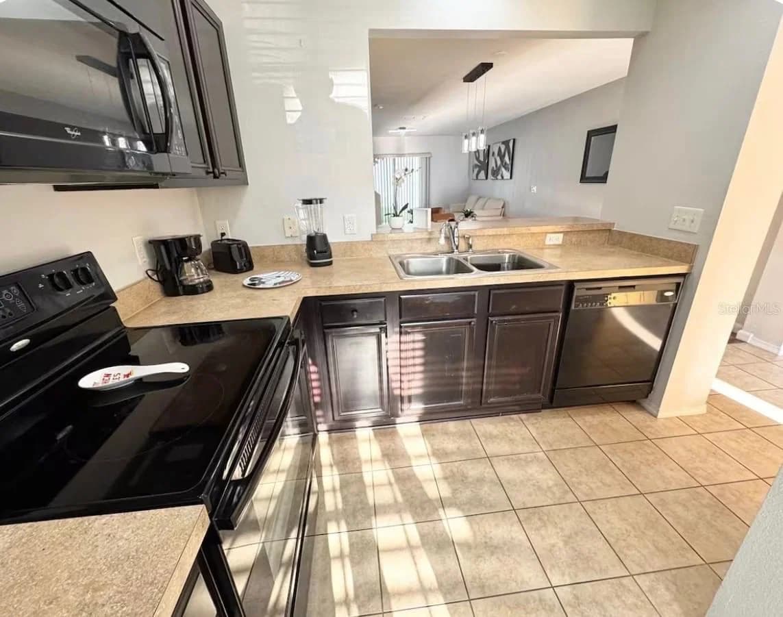 3109 SEAVIEW CASTLE 5