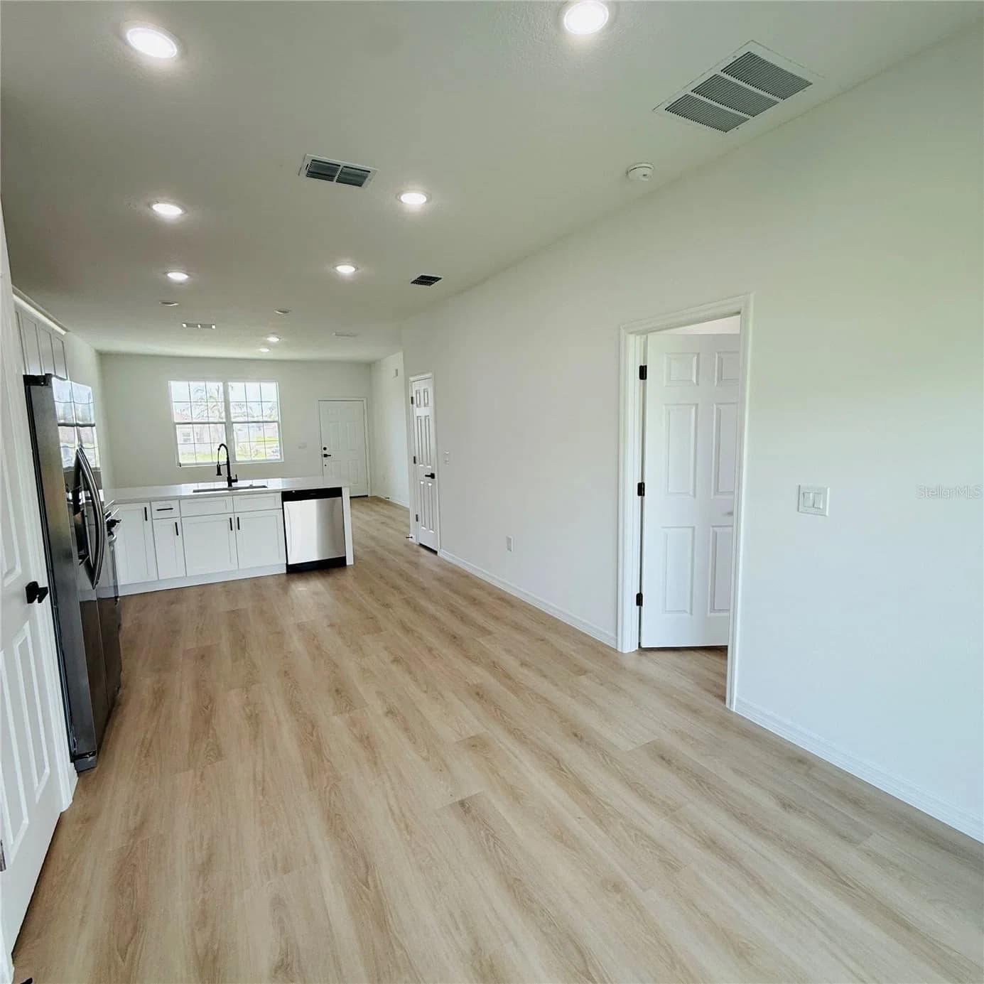 602 DESMOINES 3