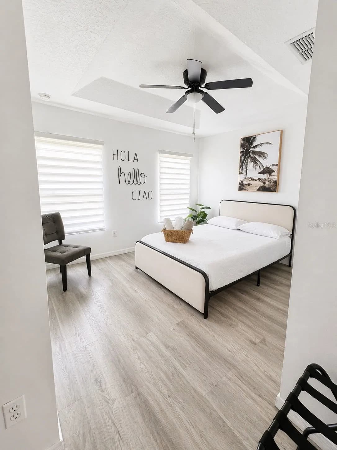 5492 PARADISE CAY 2