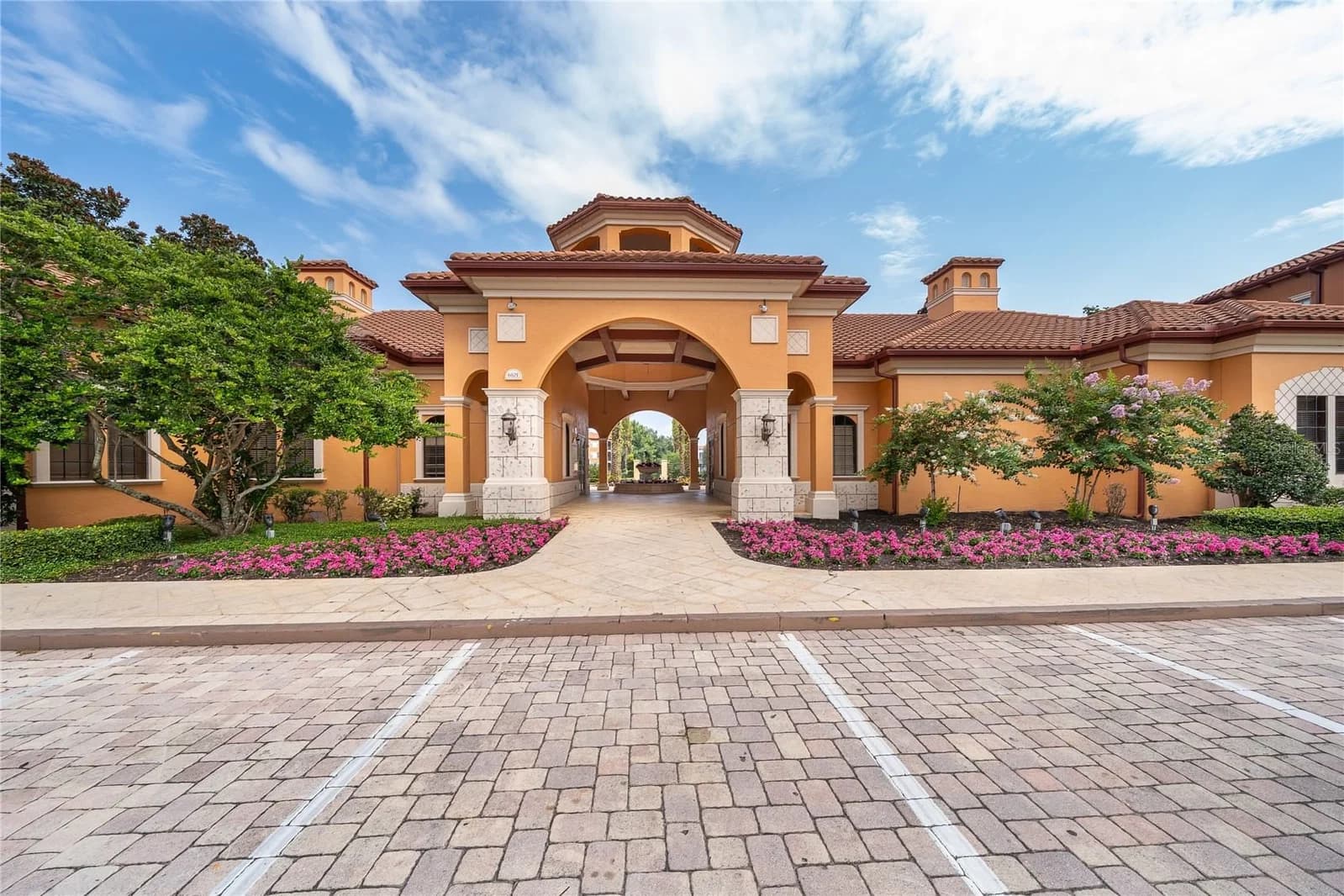 6141 METROWEST, Orlando, FL 32835