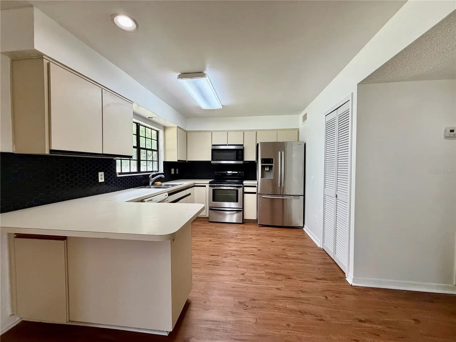 2135 BALBOA 2