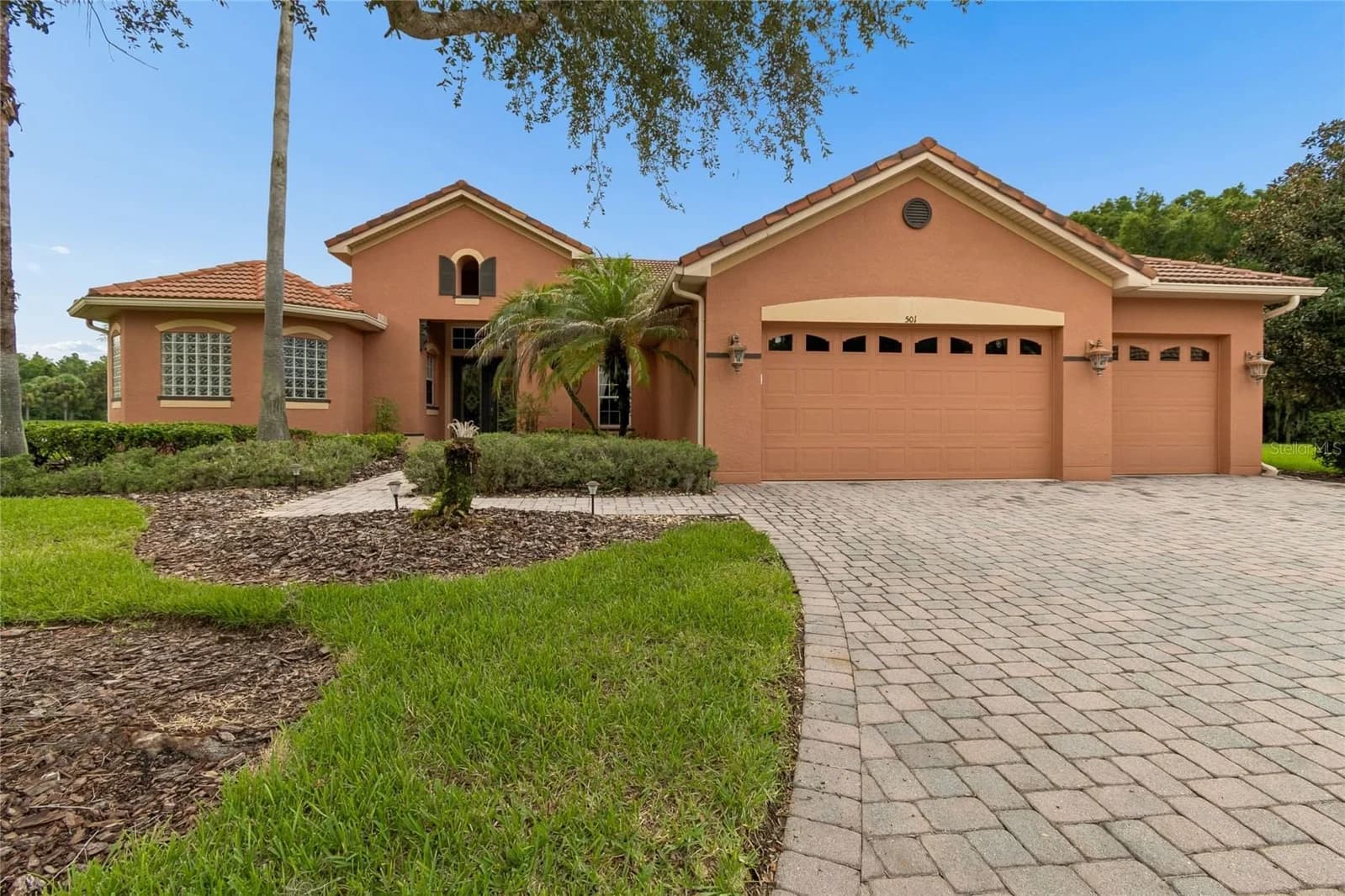 501 MONTAGE LN 2