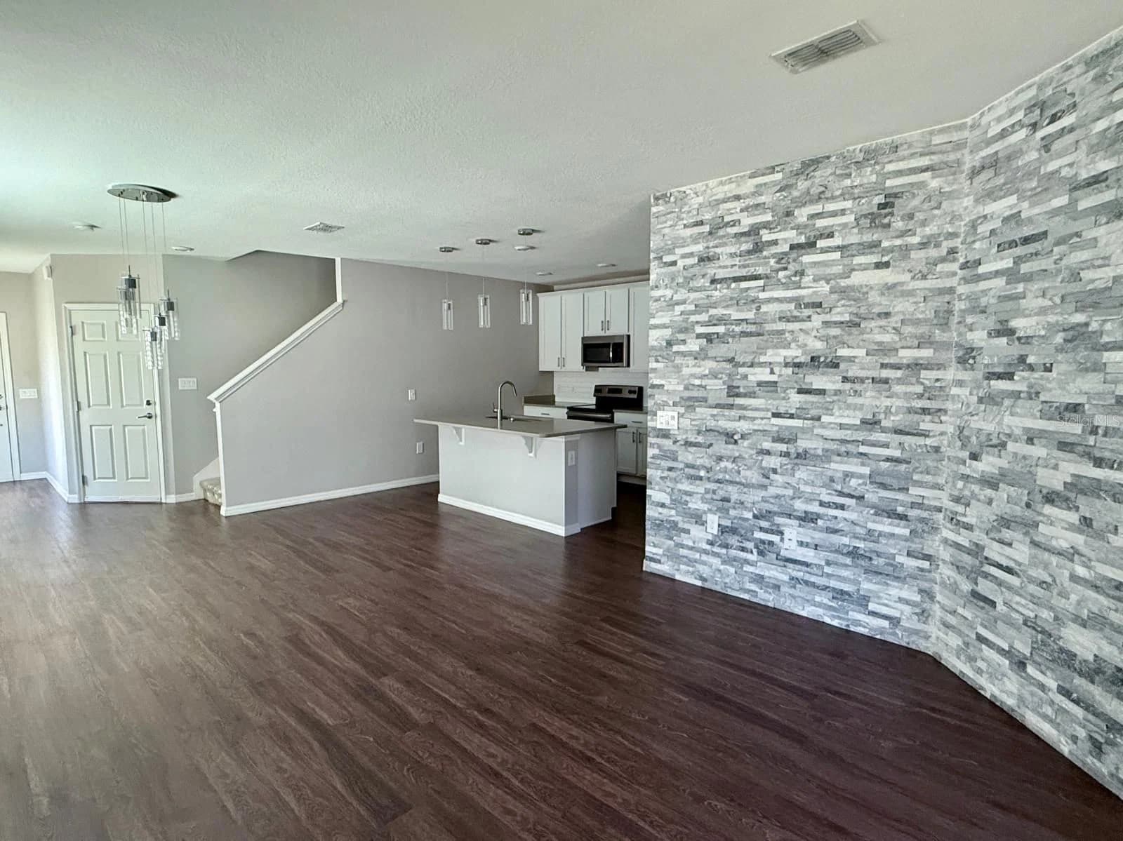 3301 BEAU 3