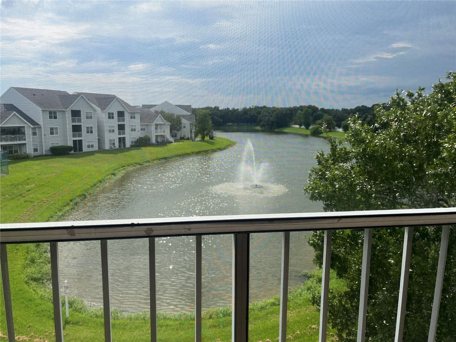 1205 BERMUDA LAKES 4