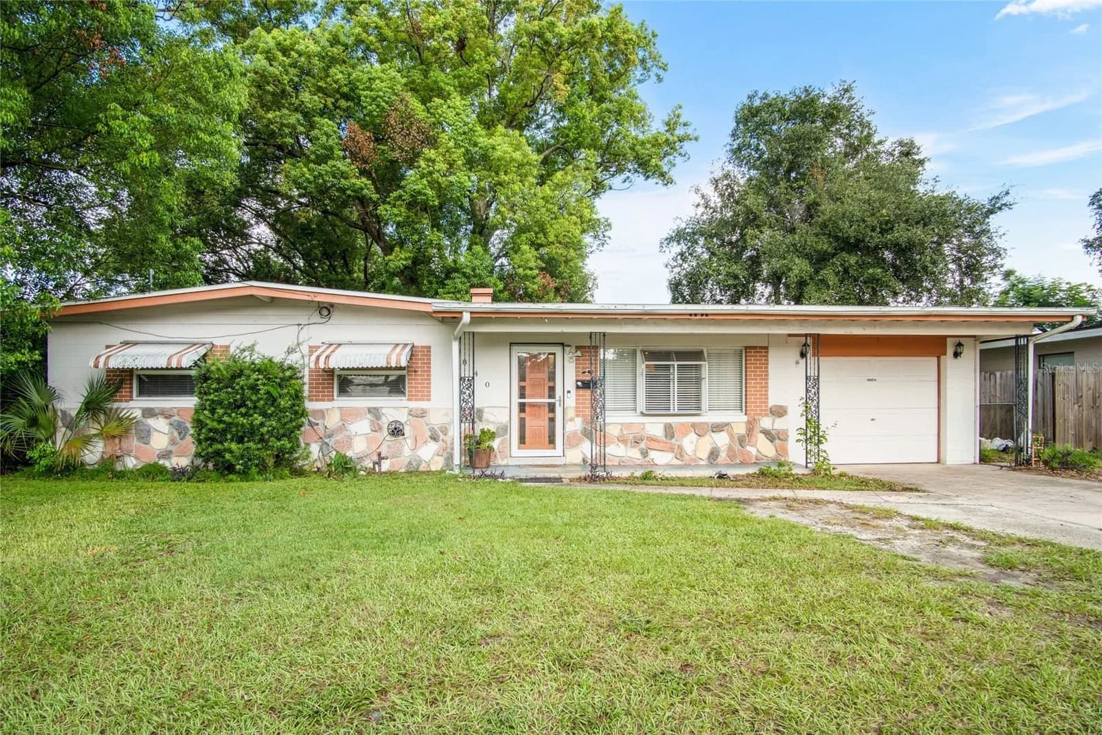 1840 POWERS, Orlando, FL 32818