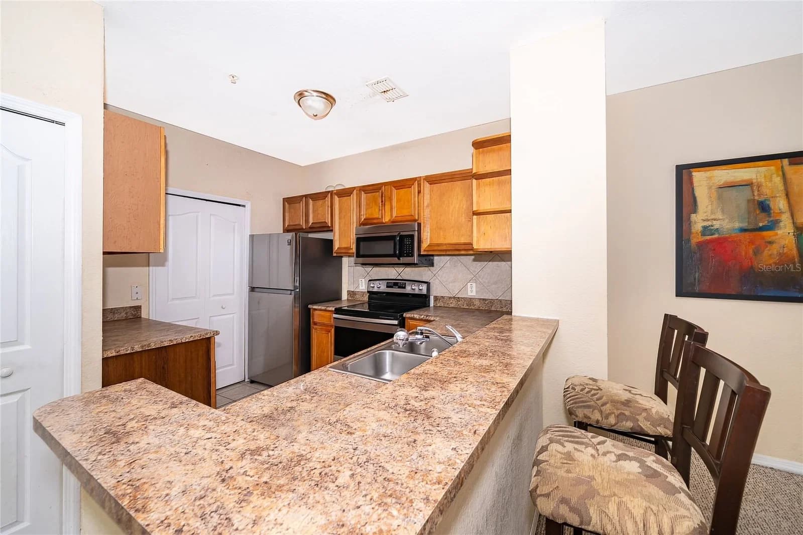 6141 METROWEST 4