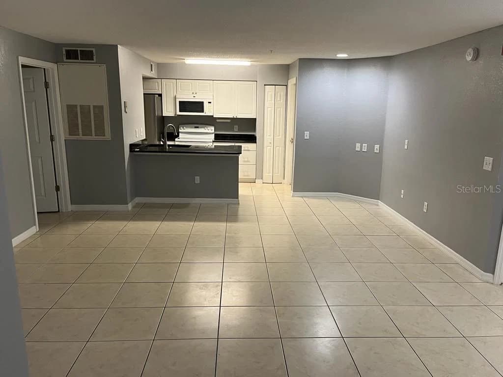 2207 ANTIGUA 3