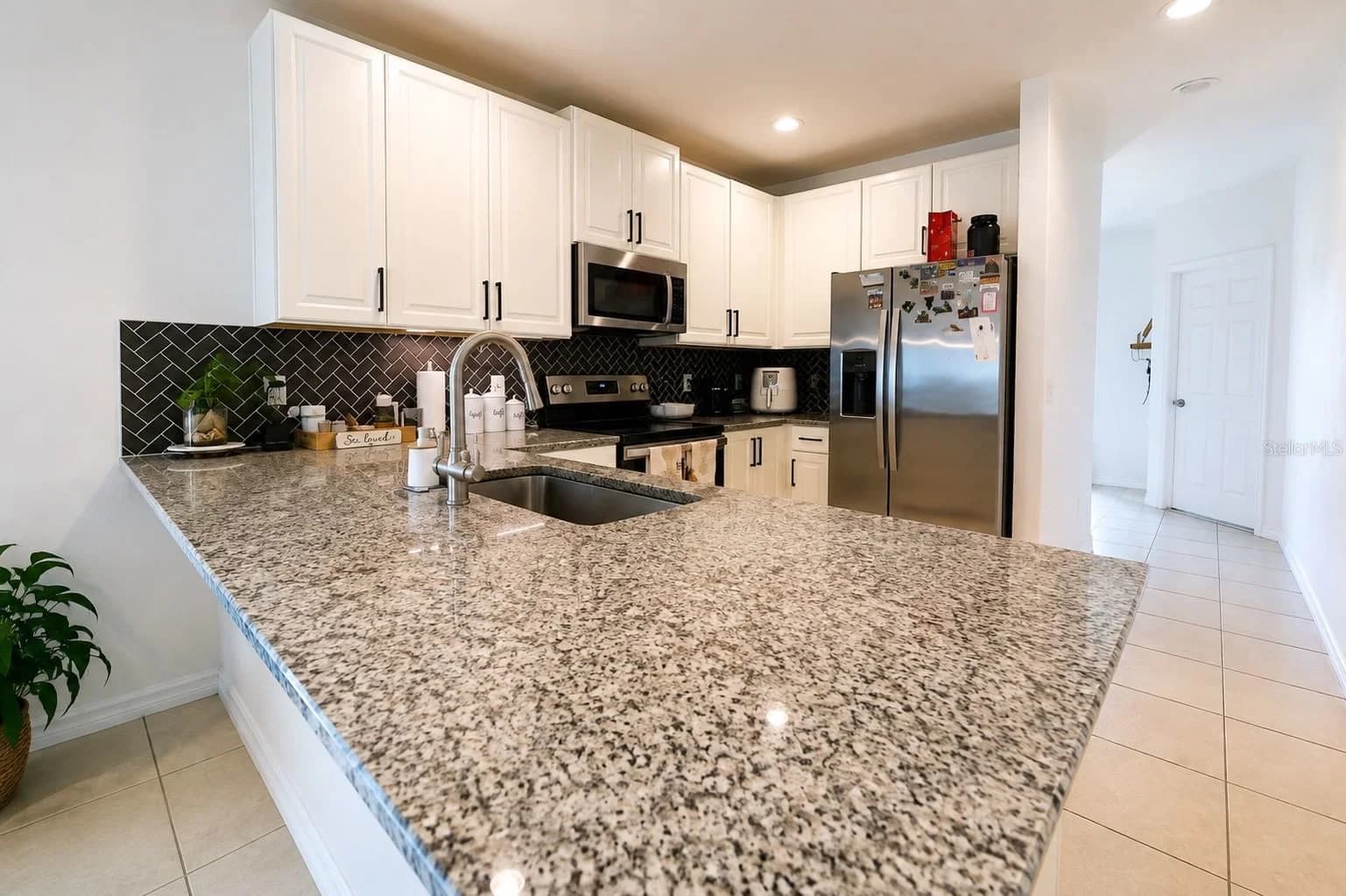 5003 ROYAL POINT 4