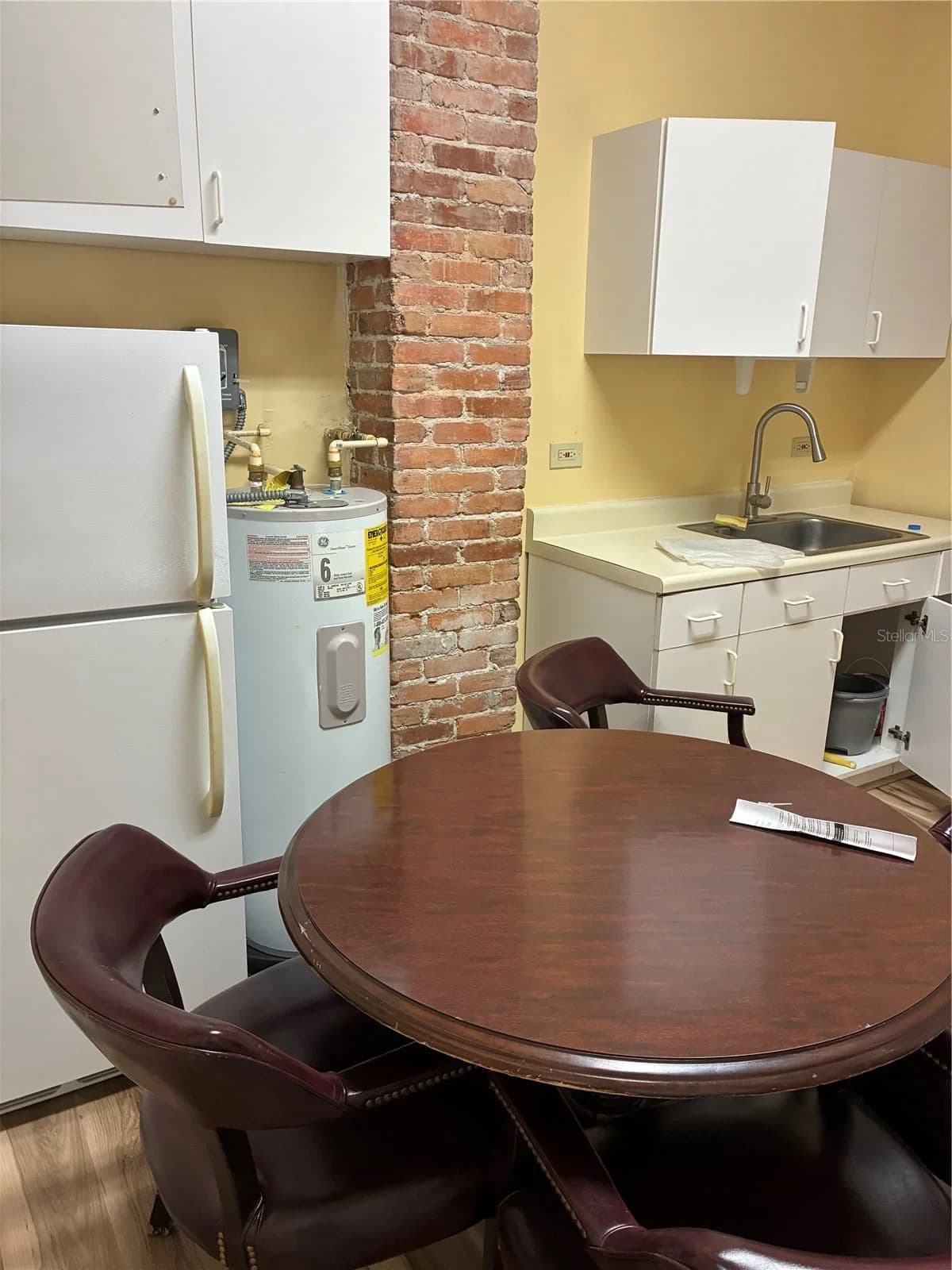 814 MAIN 5