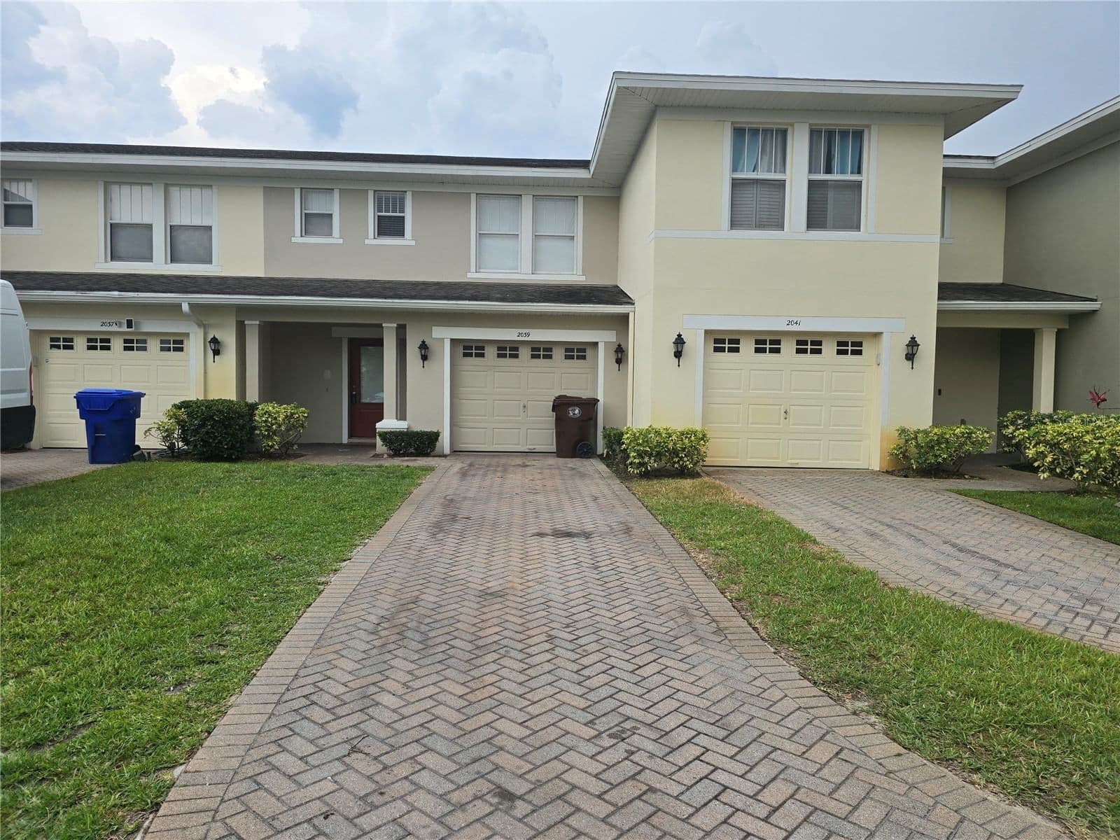 2039 CYPRESS BAY 2