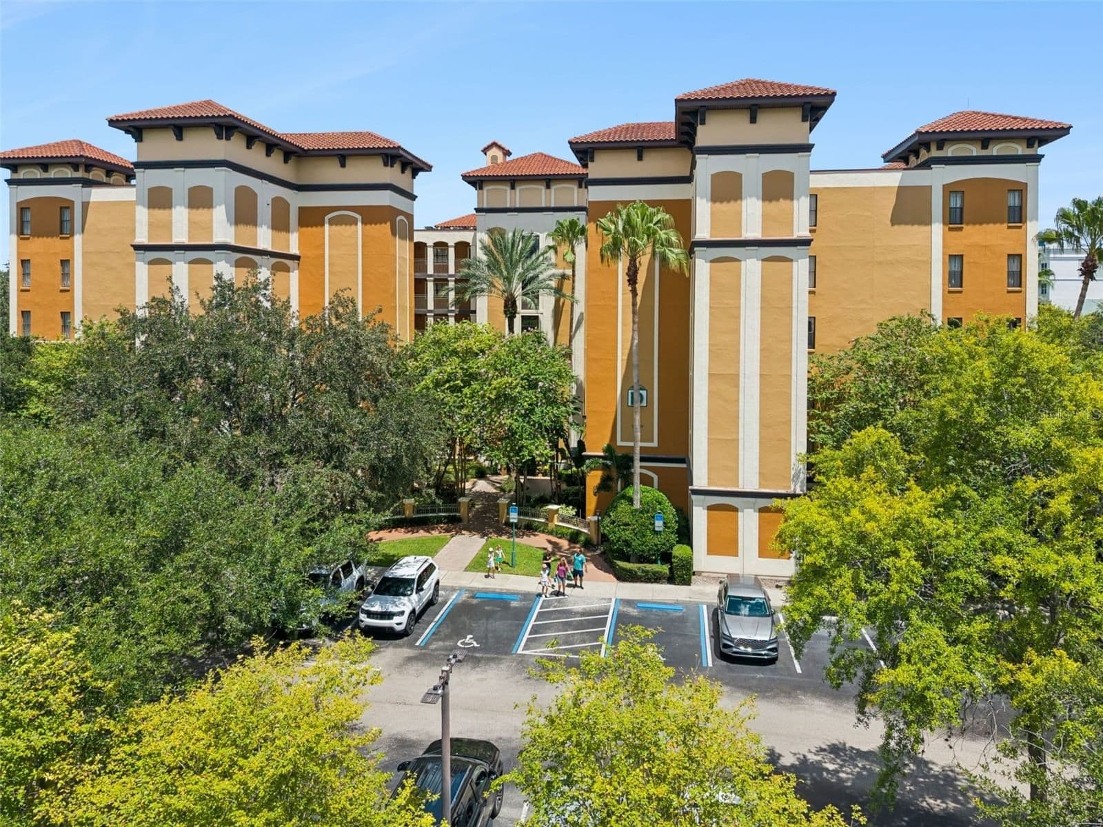 12539 FLORIDAYS RESORT 2