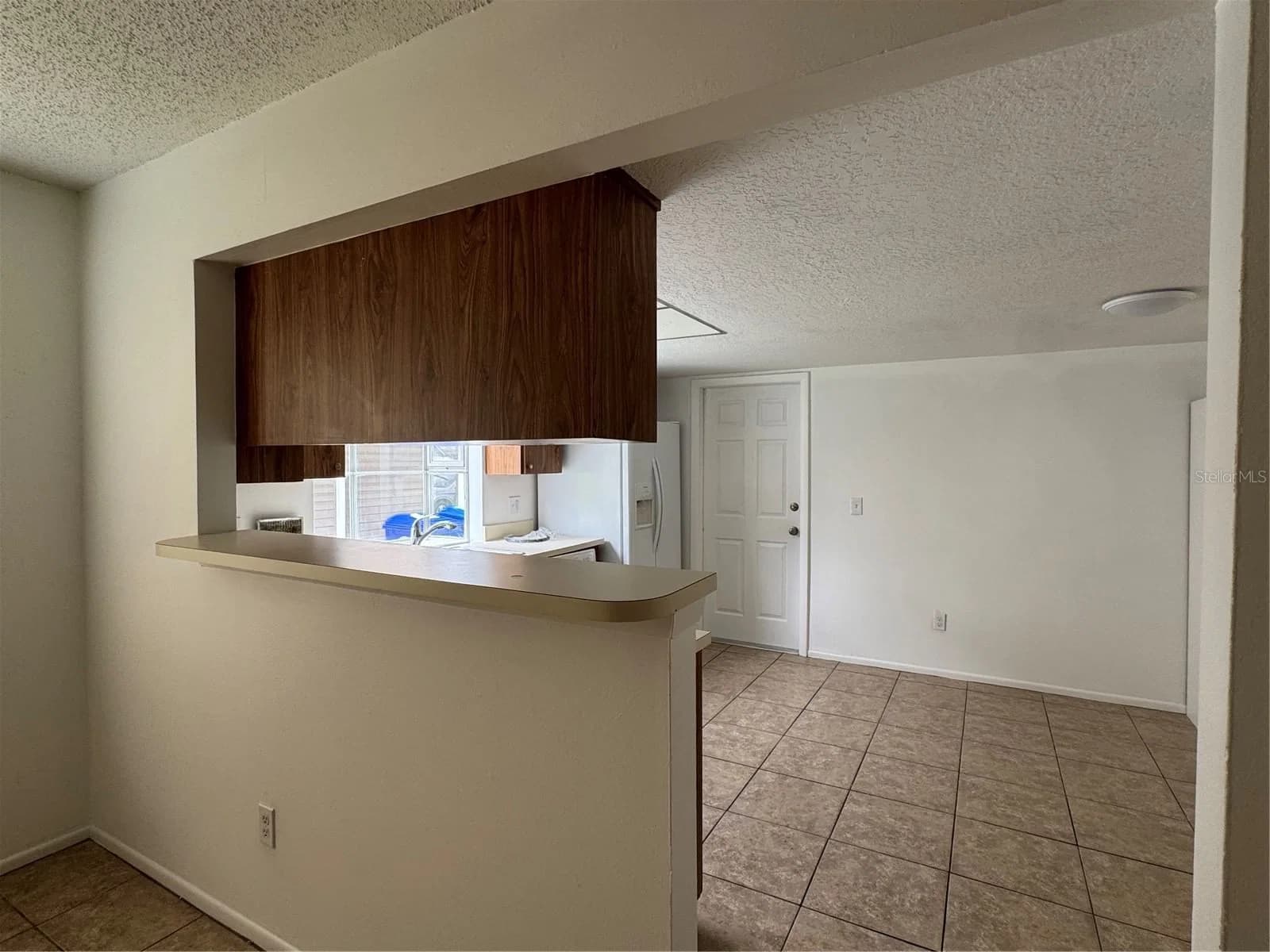 2352 PEBBLE BROOK 4