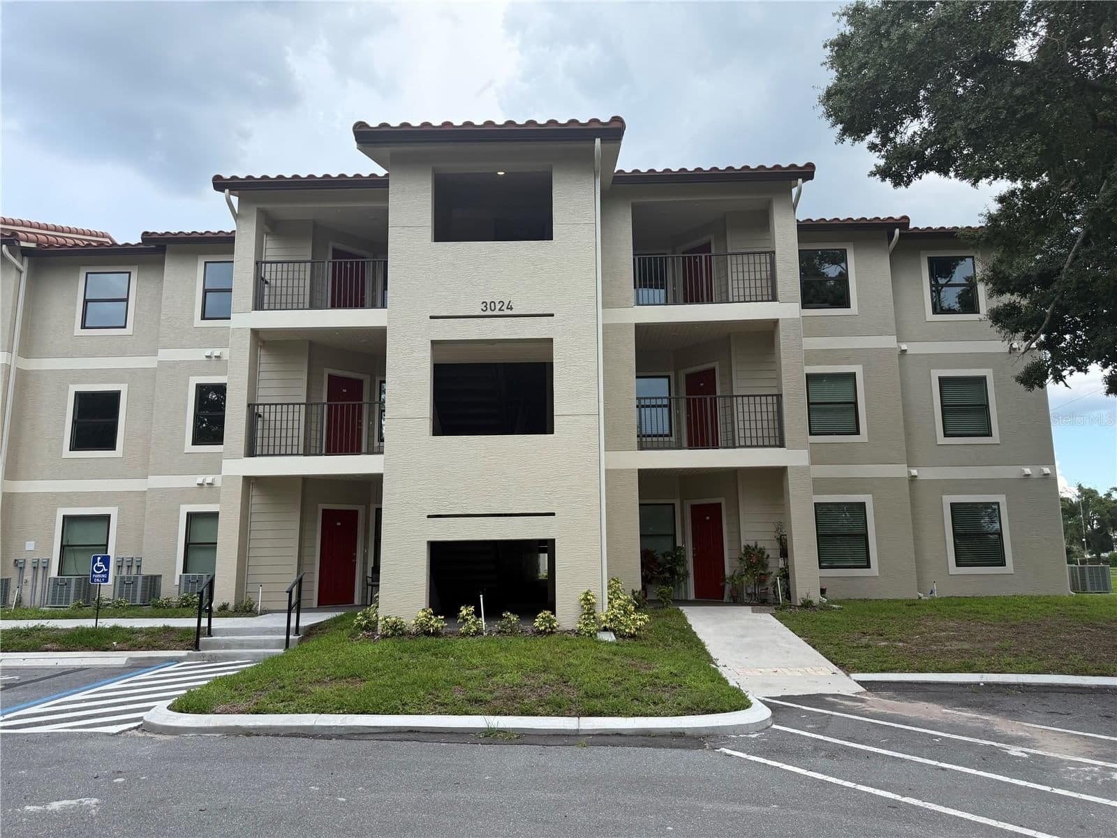 3024 PARKWAY, Kissimmee, FL 34747