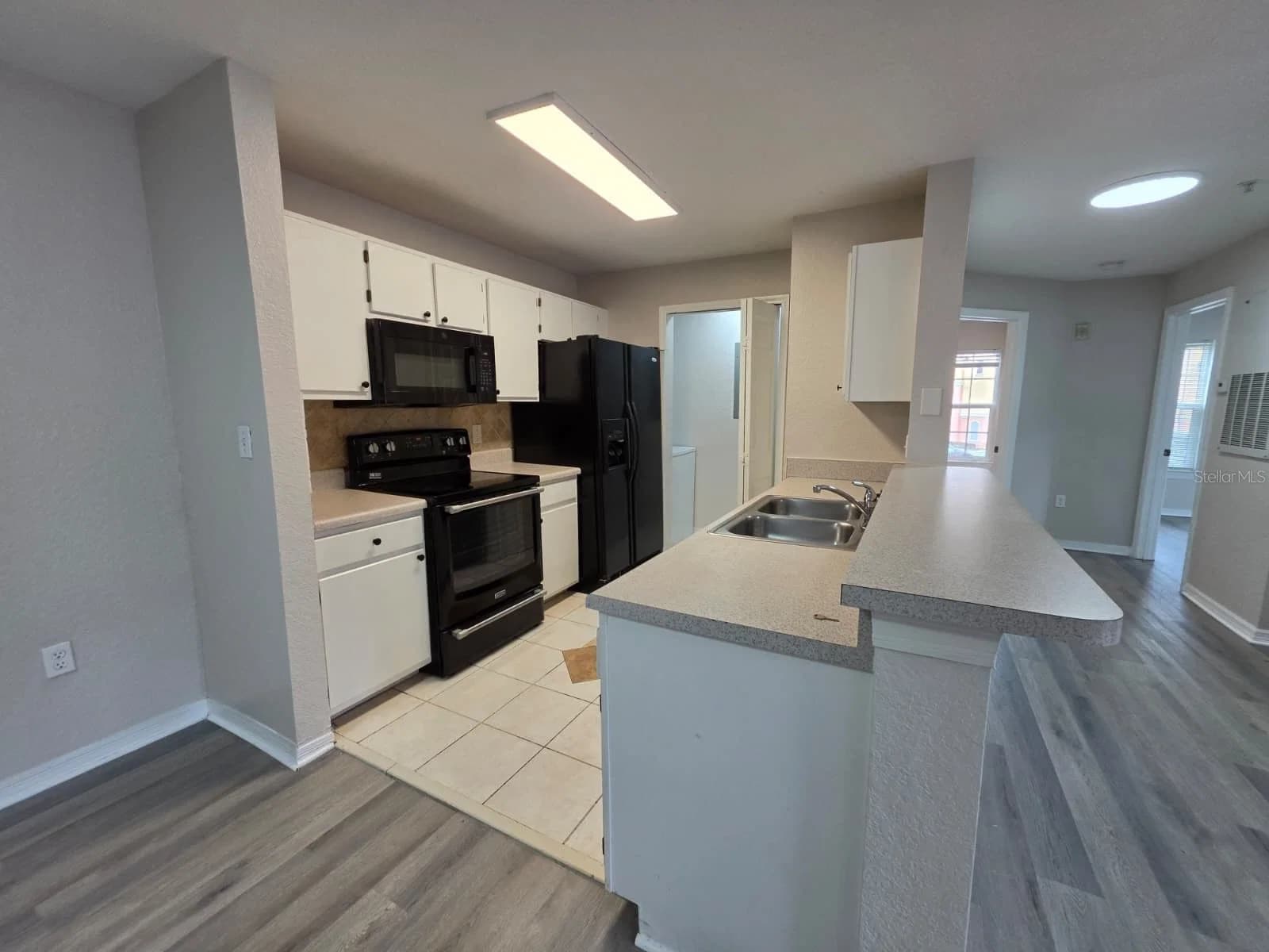 5483 VINELAND 4