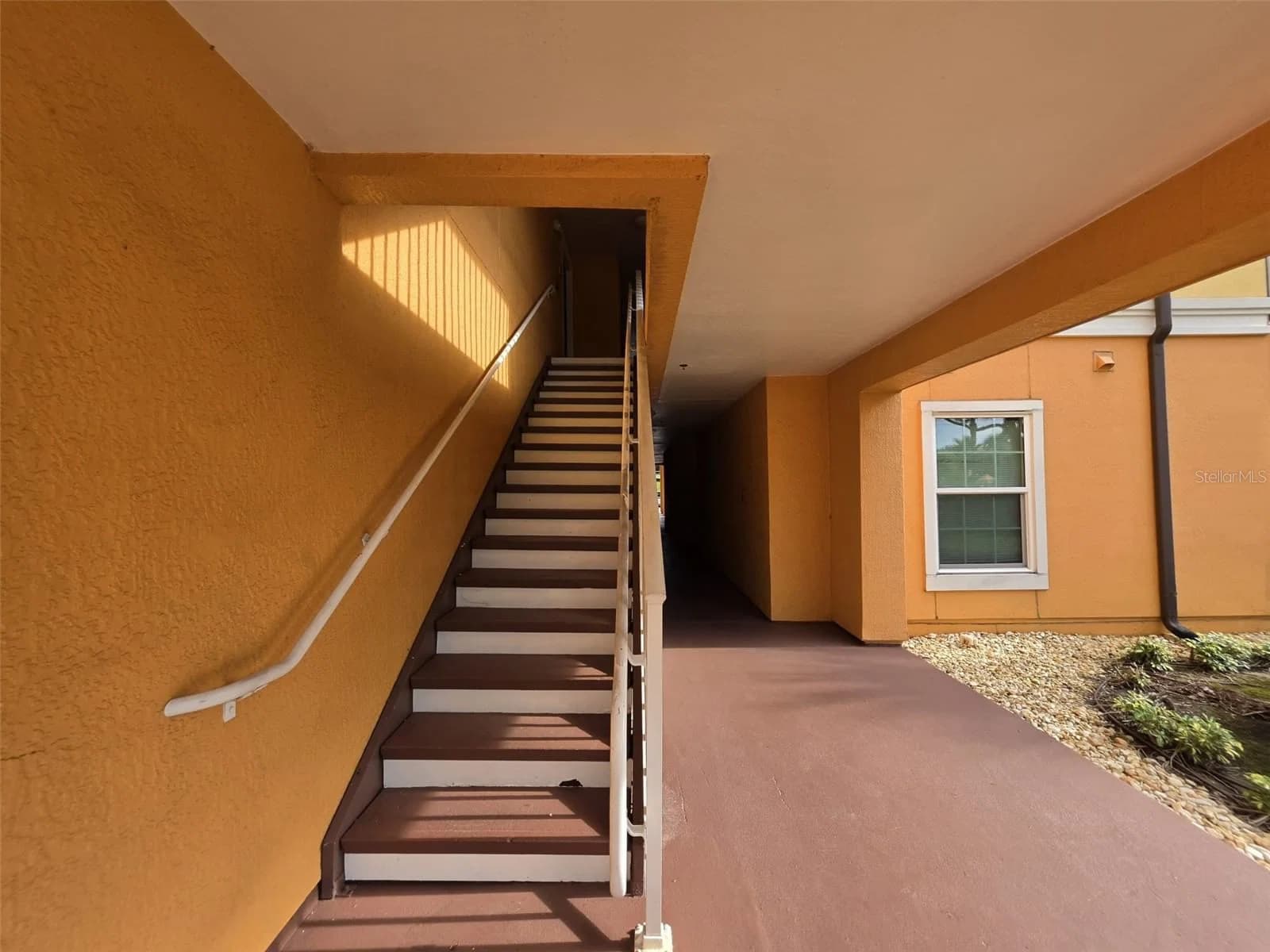 5483 VINELAND 2