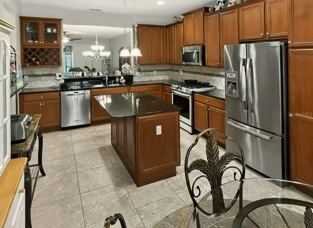 442 DEL SOL AVE 4