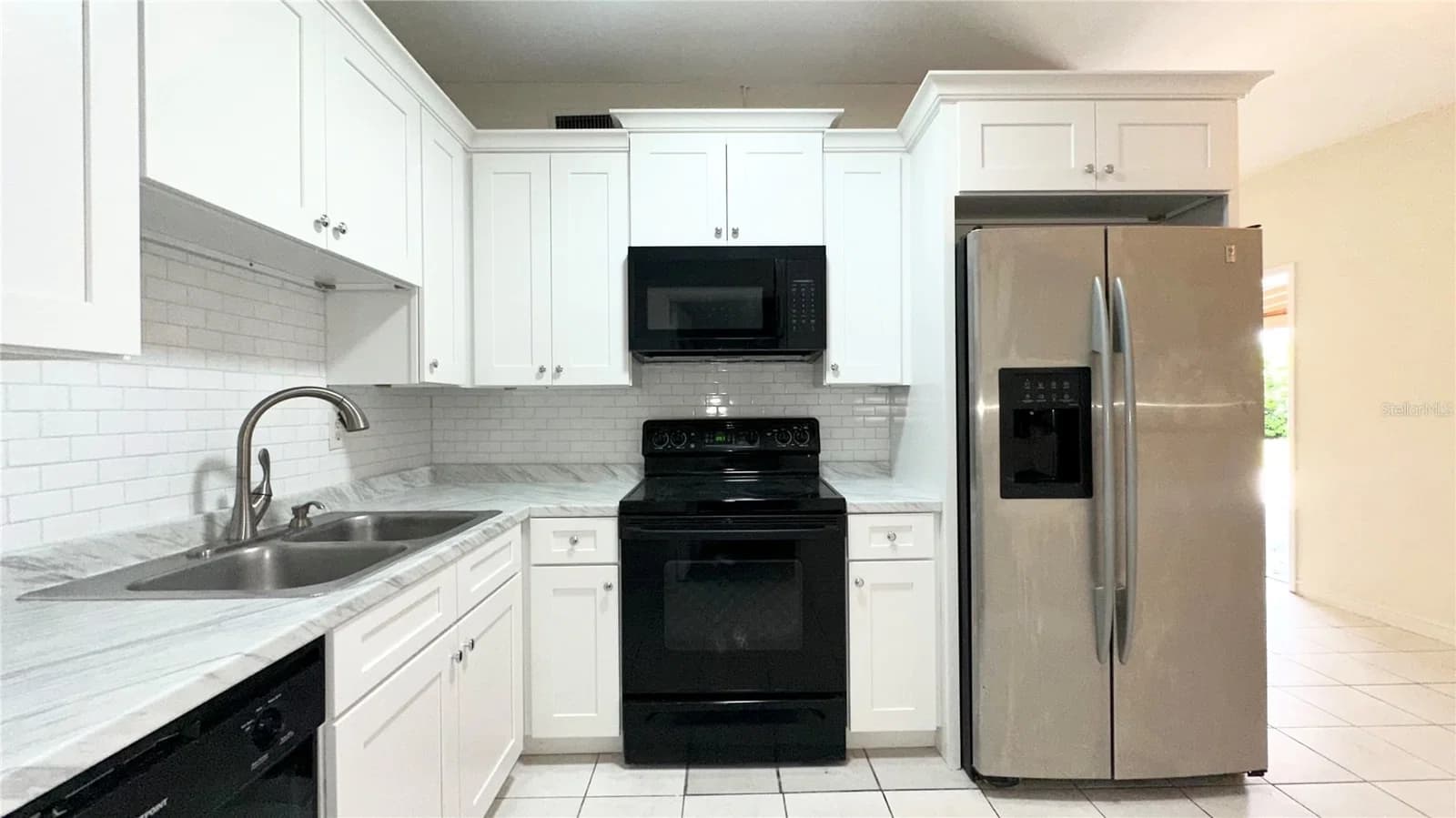 4110 ALVERADO 3