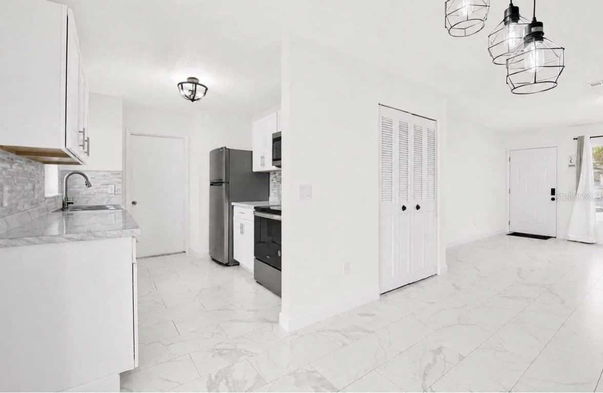 11423 BRITHON 3
