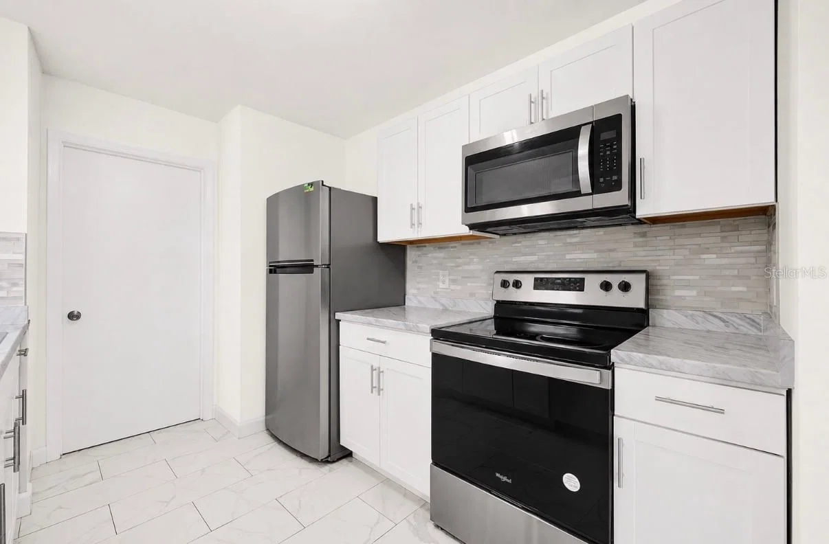 11423 BRITHON 4