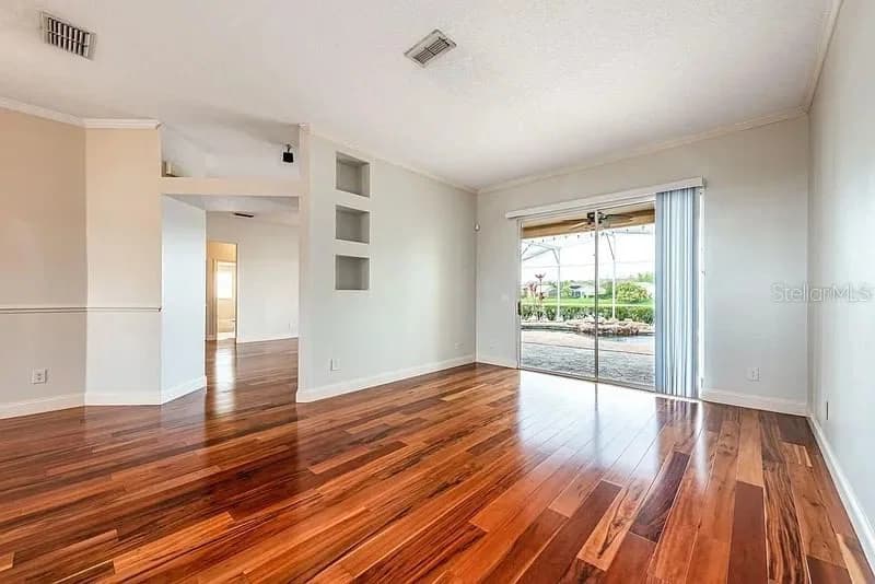 2415 RAVEN CROFT 5