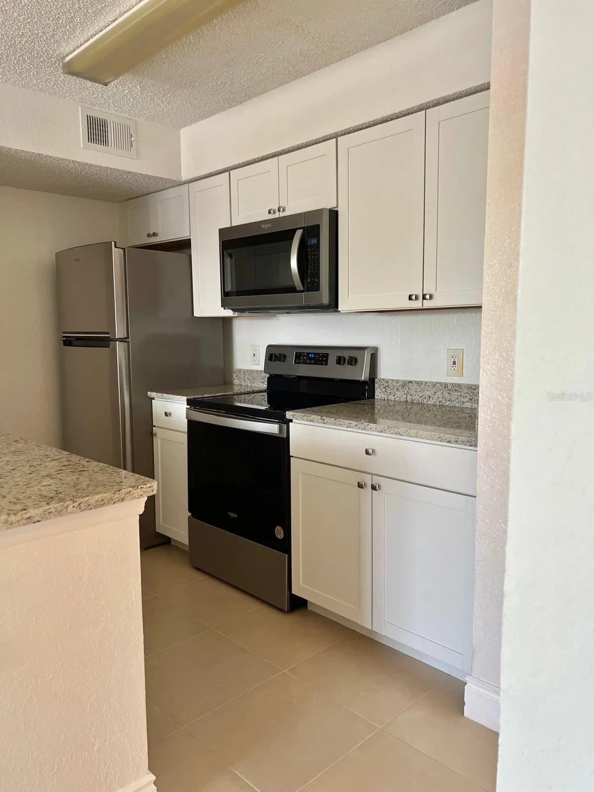 2218 GRAND CAYMAN 5