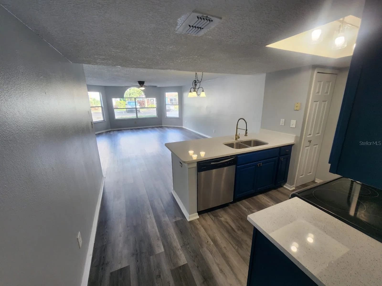 2745 POINCIANA 5