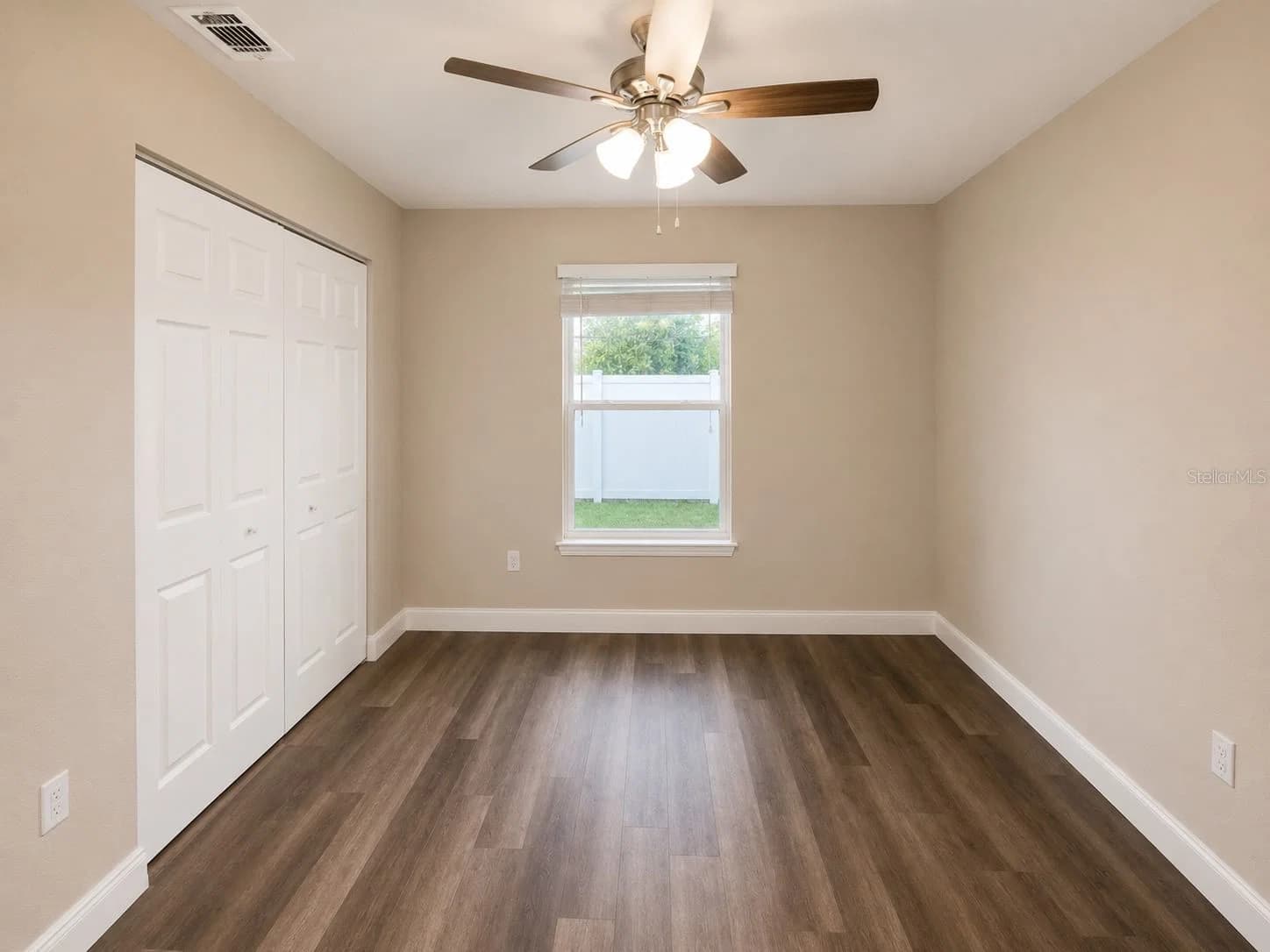 326 COLONADE 5