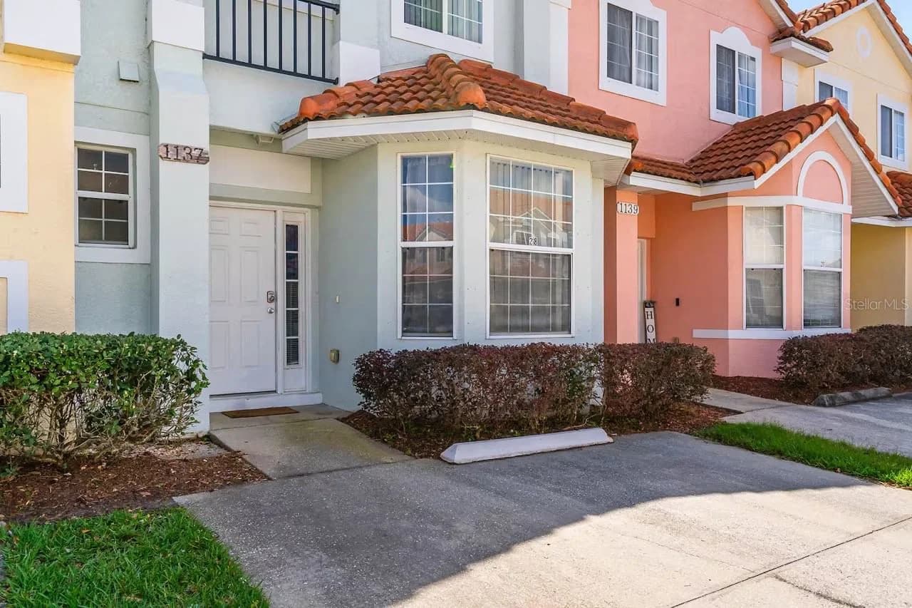 1137 BEACH 2