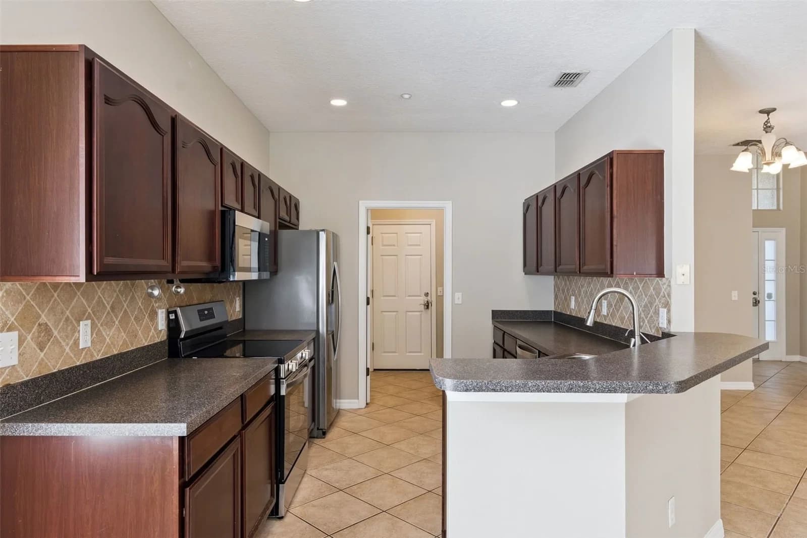9957 CYPRESS VINE 5