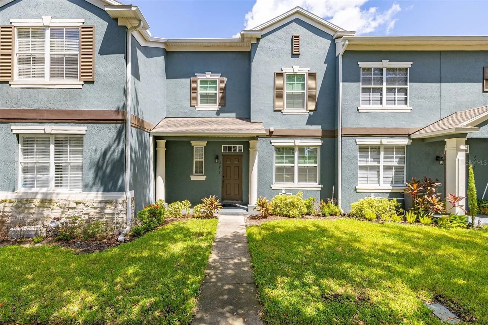 2271 J LAWSON, Orlando, FL 32824