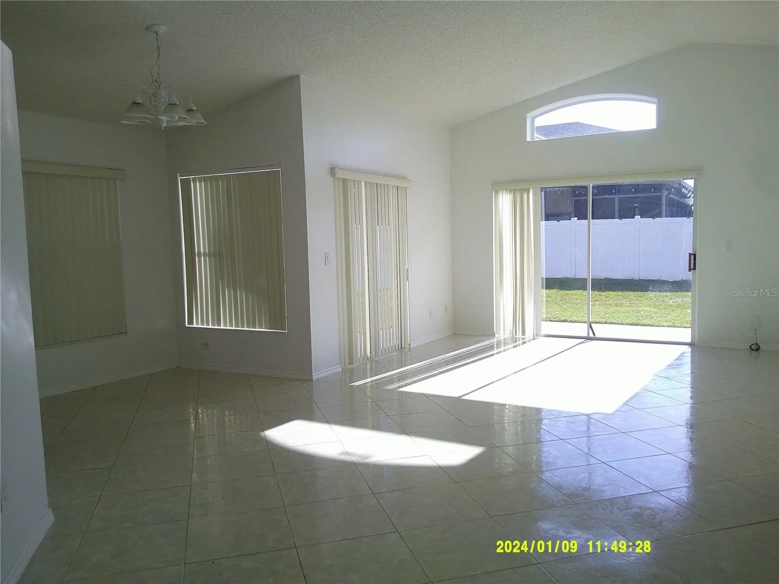 2612 WALDEN 4