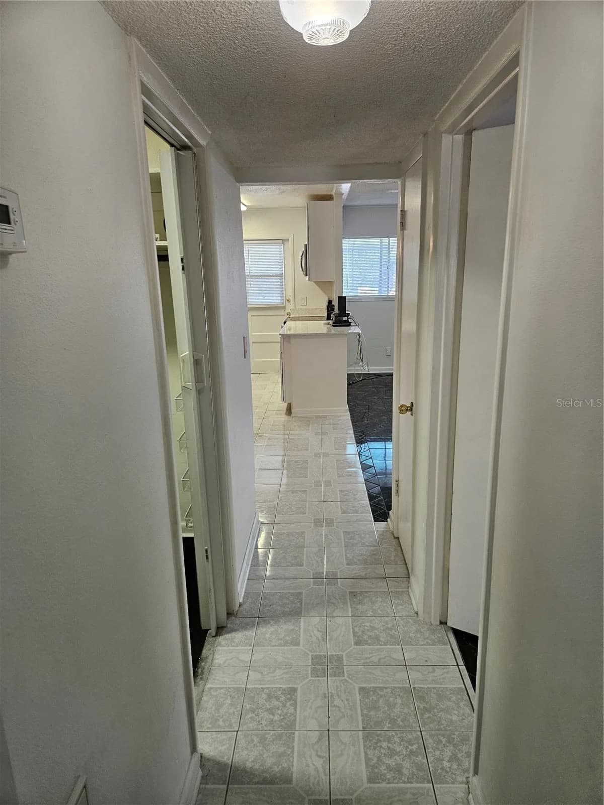 320 LAKEVIEW 2