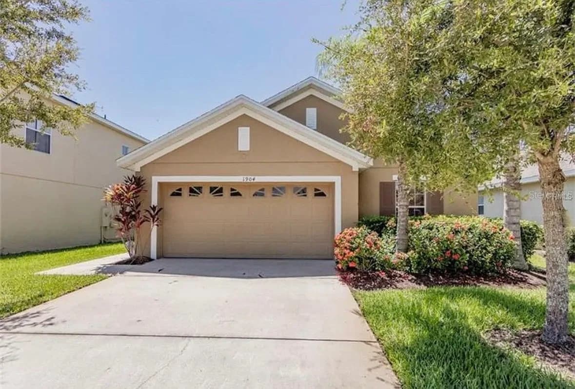 1904 COMMANDER, Kissimmee, FL 34746