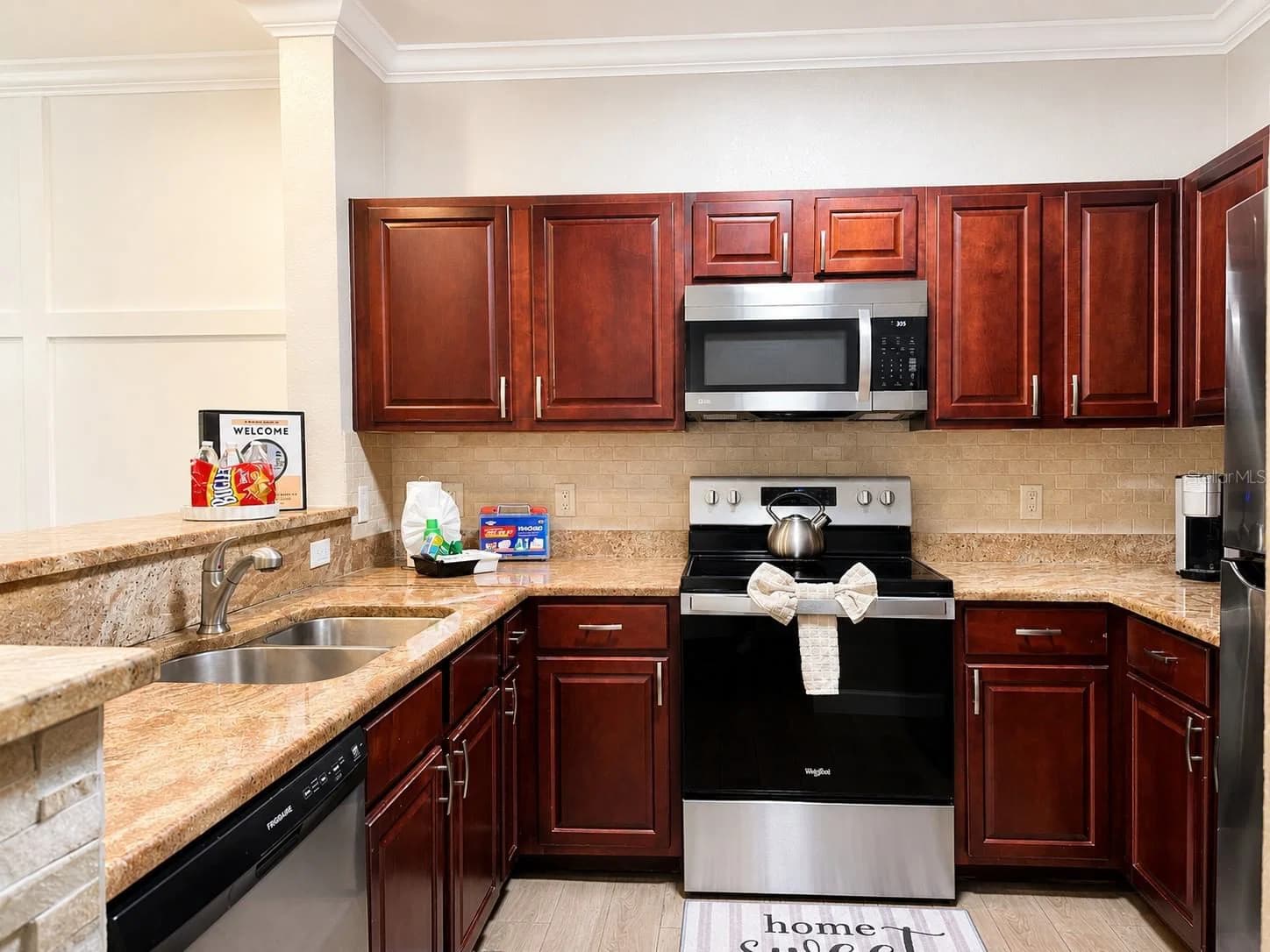 1301 TUSCAN 3