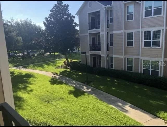 1229 BERMUDA LAKES 4