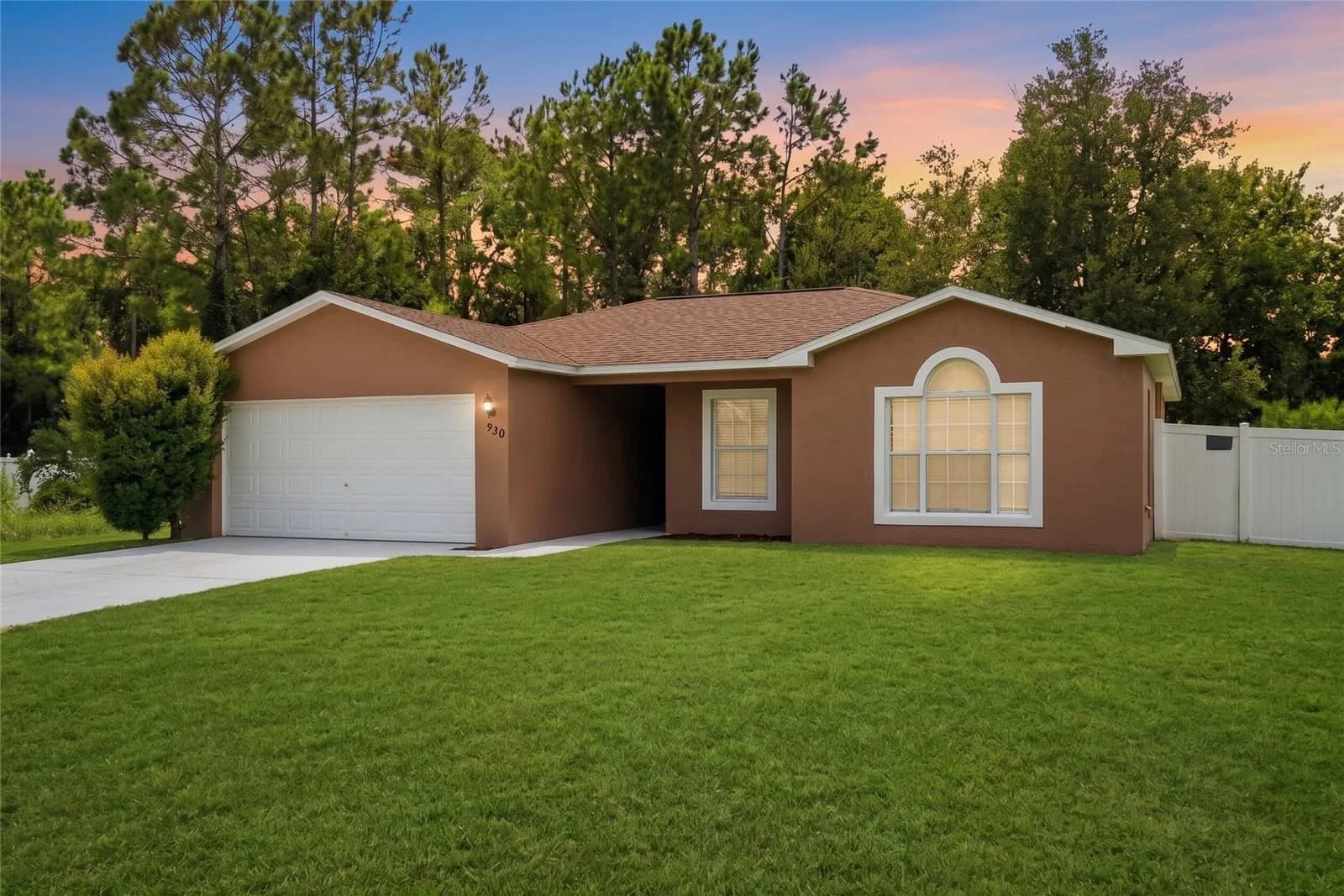 930 DERBYSHIRE, Kissimmee, FL 34758