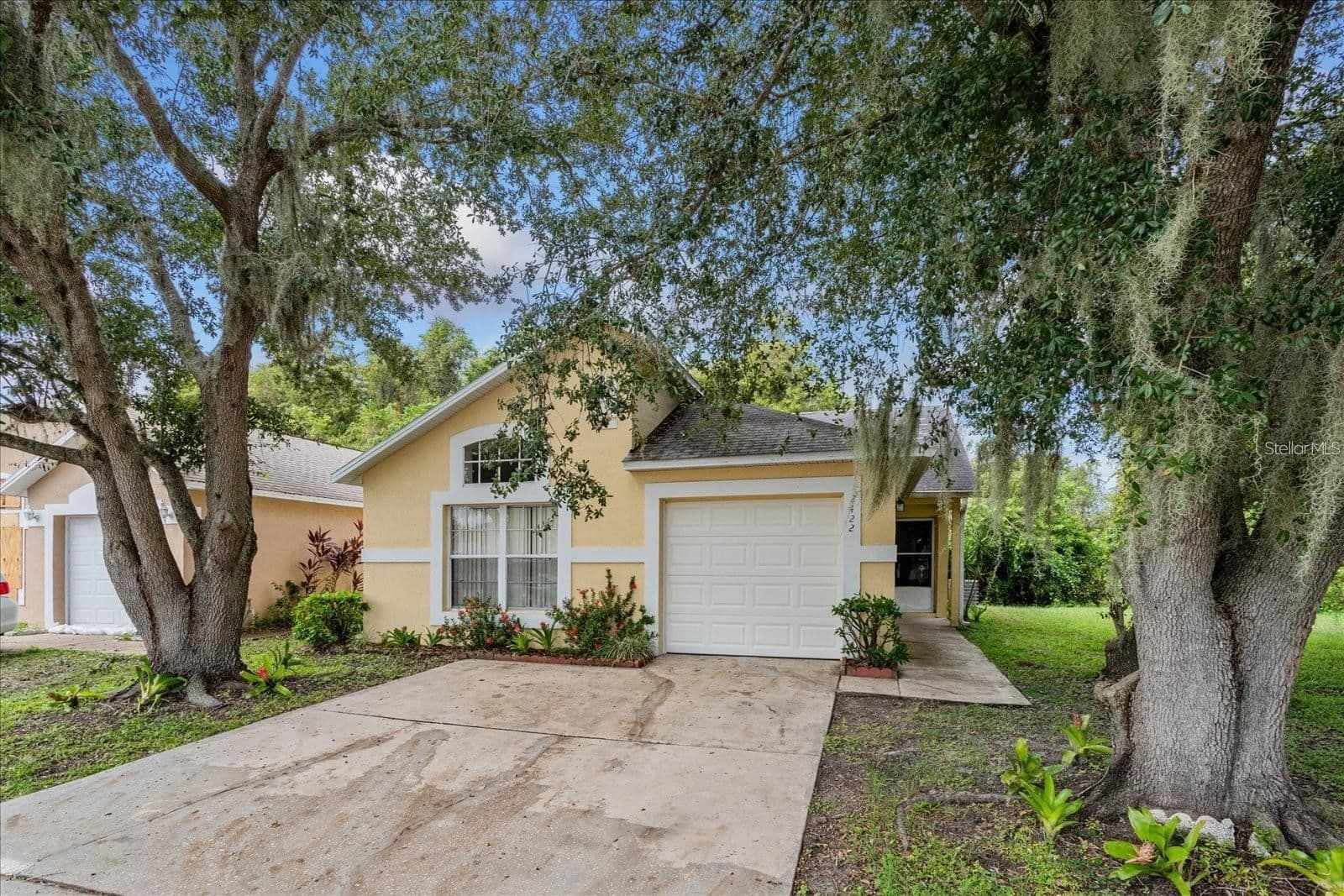 2422 PARSONS POND, Kissimmee, FL 34743