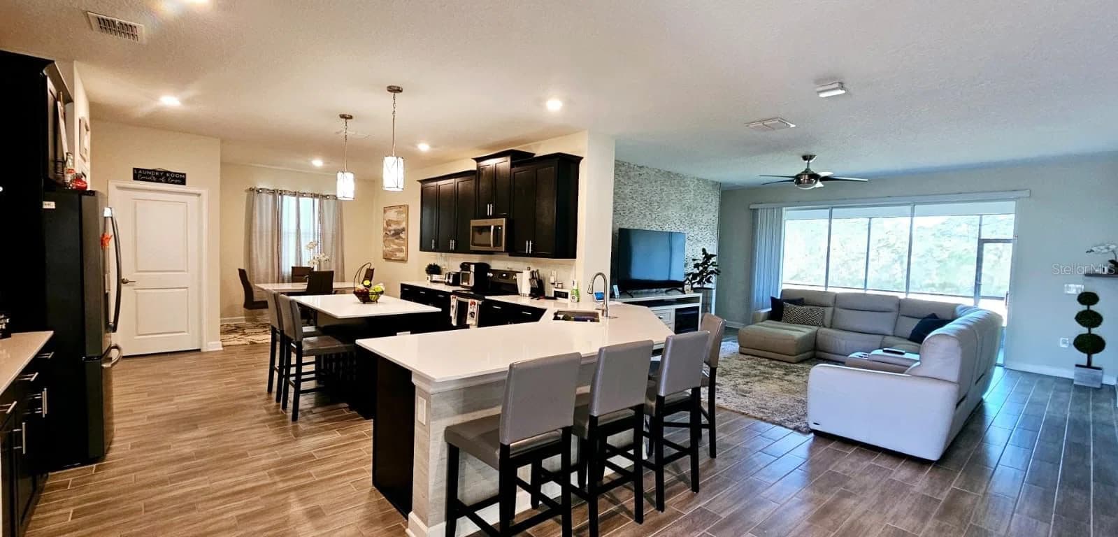 2424 CAMDEN PARK 2