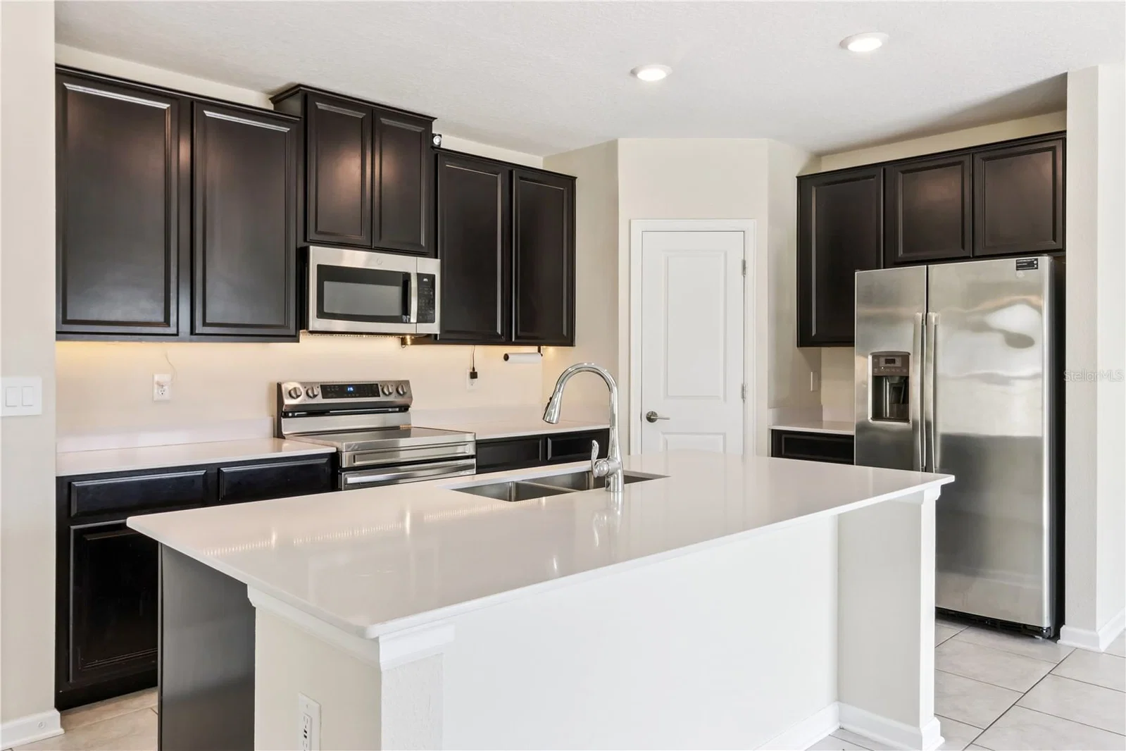 310 CITRUS POINTE 3